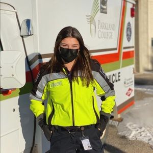 Meet your Posher, Mackenzie